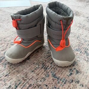 Vivobarefoot yeti boot